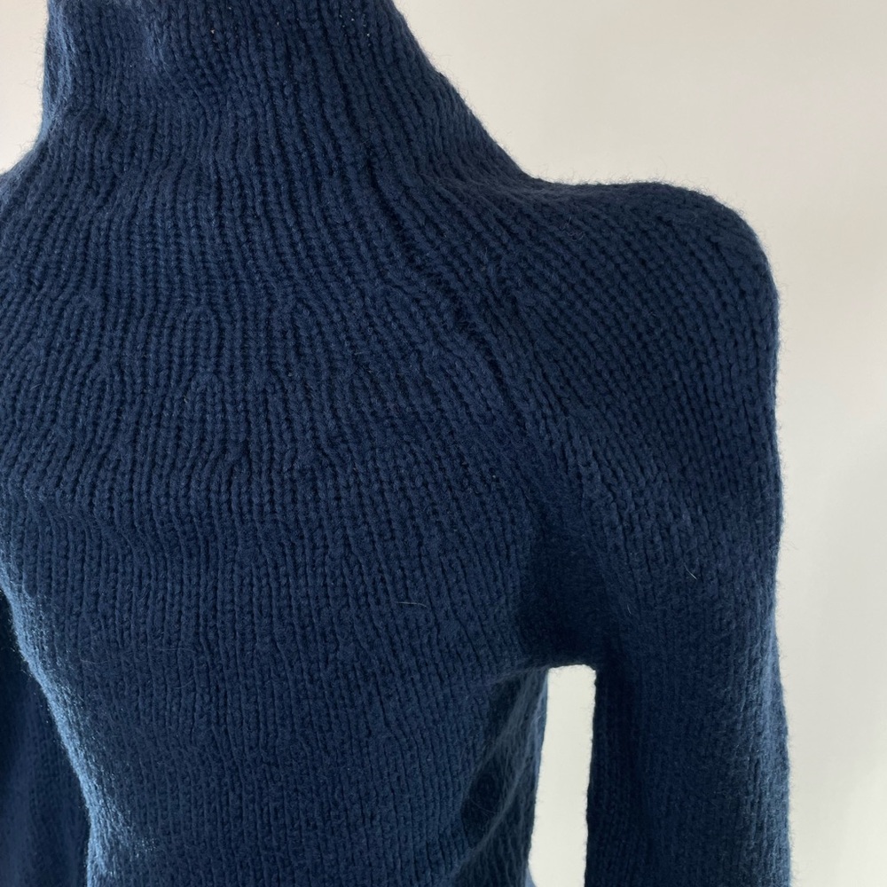 Marina Moscone x RTR Navy Turtleneck Sweater, XS - Picture 8 of 8